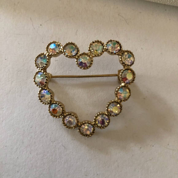 Vintage heart AB rhinestone brooch ♥️ - Picture 4 of 7